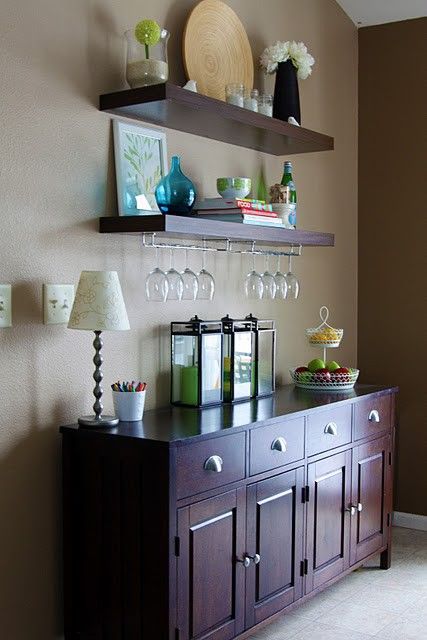 Shelves above a credenza Wine Glass Storage, Dining Room Buffet, Dining Room Storage, Estantes Flotantes, Web Images, Dining Room Inspiration, Diy Box, Dining Room Design, Counter Height