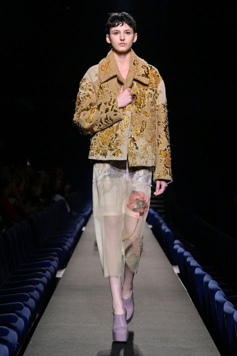 Contemporary Clothes, Artsy Style, A Jacket, Dress Shapes, Runway Collection, Fall 2023, Dries Van Noten, Creative Fashion, The Collection