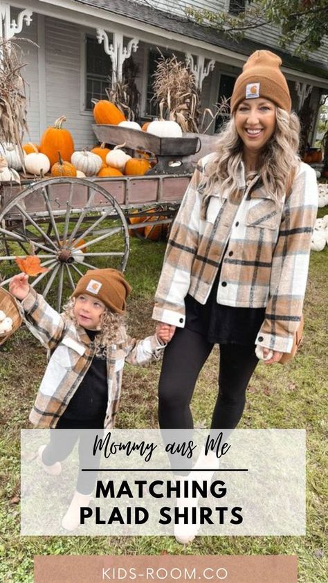 Mom Daughter Outfits, Mommy Daughter Outfits, Mom And Daughter Matching, Pumpkin Patch Outfit, Toddler Fall, Girls Fall Outfits, Plaid Shirts, Foto Tips, Mommy And Me Outfits