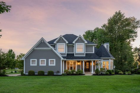 Light Gray Home with Aged Pewter James Hardie Siding Popular House Colors, Siding Choices, Siding Styles, James Hardie Siding, Cobble Stone, Siding Trim, Types Of Siding, Hardie Siding, James Hardie