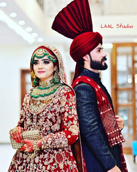 Dietitian Aqsa Wedding Pics, Wedding Shoot Poses Pakistani, Dulha Dulhan Couples Photography, Pakistani Dulha Dulhan Pics, Hania Amir And Farhan Saeed Wedding Photoshoot, Niqabi Bride, Marriage Photoshoot, Muslim Wedding Photography, Hijabi Brides