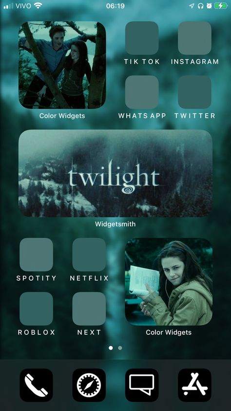 Twilight Themed Phone, Twilight Homescreen Layout, Twilight Saga Quotes, Twilight Outfits, Vampire Twilight, Bella Cullen, Lock Screen Wallpaper Iphone, Twilight Book, Twilight Film