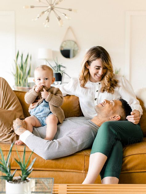 Sofa Family Photoshoot, Living Room Family Photoshoot Ideas, Family Photoshoot Couch, Family Photos Couch, Living Room Family Photoshoot, Sharpe Family, Casual Family Photos, Indoor Family Photography, Indoor Shoot