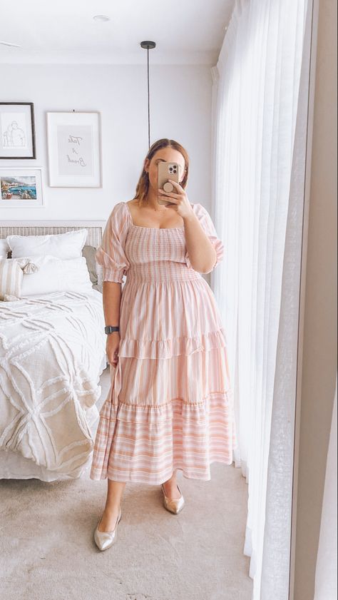 Ethan Euphoria, Romantic Style Outfit, Work Vibes, Sunday Dresses, 2024 Wardrobe, Elegant Summer Outfits, Modesty Outfits, Modest Fashion Outfits, Curvy Outfits