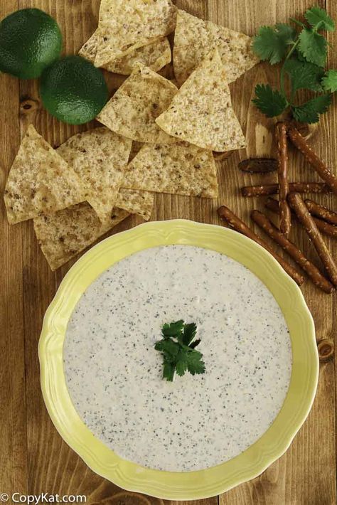 Chuys Creamy Jalapeno Dip is an easy copycat recipe to prepare. You can prepare this dip in less than 5 minutes for this restaurant recipe recreation. Chuys Creamy Jalapeno, Chuys Creamy Jalapeno Dip, Jalapeño Ranch Dip, Jalapeno Dip Recipes, Creamy Jalapeno Dip, Creamy Jalapeno Sauce, Jalapeno Dip, Creamy Jalapeno, Jalapeno Sauce