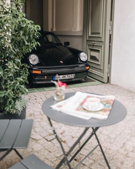 Auto Aesthetic, Porsche Vintage, Car Things, Old Vintage Cars, Vintage Porsche, Cars And Coffee, Classy Cars, Classic Porsche, Porsche Cars