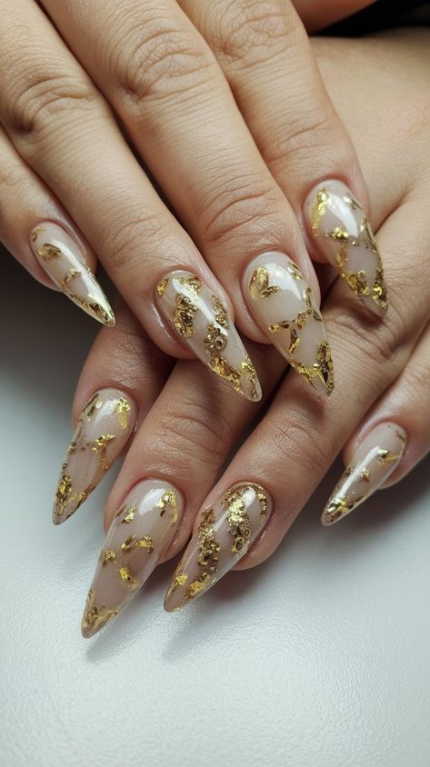 Elevate your nail game with this stunning milky-beige acrylic set, adorned with shimmering golden flakes! This chic look perfectly balances elegance and trendiness, making it ideal for any occasion—from brunch with friends to a night out. Shine bright and let your nails do the talking! #septembernails #fallnailsdesign #fallnails #acrylicnails #nailsdesign #fallnailsideas Clear Gel Nails, Daisy Acrylic Nails, Chic Nail Art, Golden Nails, Milky Nails, Gold Nail Designs, September Nails, Nude Nail Designs, Beige Nails