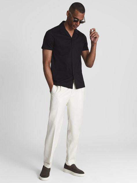 Engineered from a mercerised cotton jersey for a luxurious finish, the Caspa shirt features a cool Cuban collar and short sleeves for a sartorial summer aesthetic. A great smart-casual piece, style it with tailored trousers and trainers for a modern approach to office dressing. Collared Shirt Outfit Aesthetic, White Trousers Outfit Men, Black Collared Shirt Outfit, Office Outfit Men, Black Smart Casual, Collared Shirt Outfits, Trousers Outfit Men, Black Collared Shirt, Cuban Collar Shirt