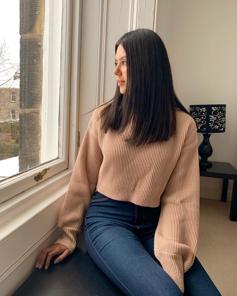 Sonam Bajwa Western Outfits, Sonam Bajwa Haircut, Sonam Bajwa Hairstyles, Sonam Bajwa Aesthetic, Sonam Bajwa Outfits, Sonam Bajwa Suits, Writing Love Letters, Sonam Bajwa, Stylish Outfits Casual