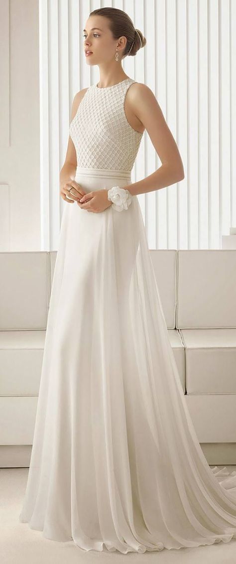 Vestido de noiva simples: 20 modelos minimalistas para amar! Baju Kahwin, Sophisticated Bride, White Wedding Dress, Summer Wedding Dress, Elegant Wedding Dress, Wedding Dress Inspiration, Beautiful Wedding Dresses, Wedding Dresses Simple, Dream Wedding Dresses