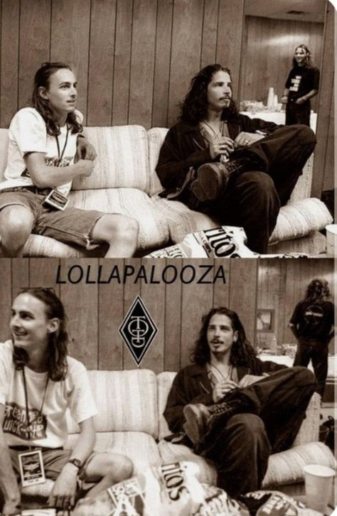 Lollapalooza Festival 1992 Chris Cornell And Eddie Vedder, Lollapalooza 1992, Eddie Vedder 90s, Eddie Vedder And Chris Cornell, Chris Cornell Eddie Vedder, Screaming Trees, Tokyo Ghoul Quotes, Ghoul Quotes, Stone Gossard