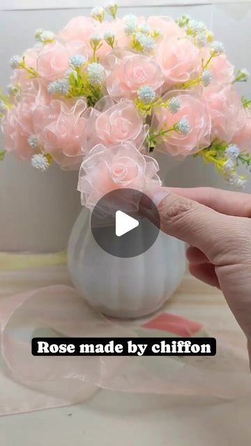 Diy Cloth Roses, Diy Fabric Flowers Tutorial, Cloth Flowers Diy Fabric Roses, Organza Flowers Diy, Diy Cloth Flowers, Flower Making With Cloth, Fabric Roses Diy, Fabric Flowers Handmade, Lace Flowers Diy