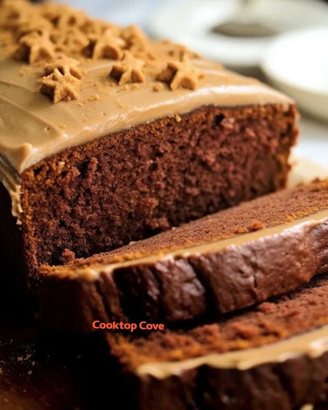 Been looking for this cake for a long time, and finally got the recipe! The frosting is unreal Molasses Frosting, Gingerbread Cake Recipe, Cake With Cinnamon, Homemade Vanilla Ice Cream, Gingerbread Cake, Classic Cake, Jamie Oliver, Frosting Recipes, Molasses