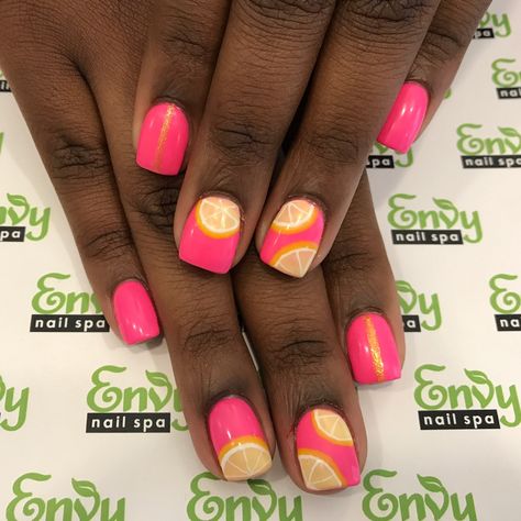 Neon Pink Nails With Design, Pink And Lemon Nails, Summer Lemon Nails, Lemon Toe Nail Designs, Lemon Design Nails, Pink Lemon Nails, Hot Pink Nails Summer, Nail Designs Fruit, Hot Summer Nails Neon