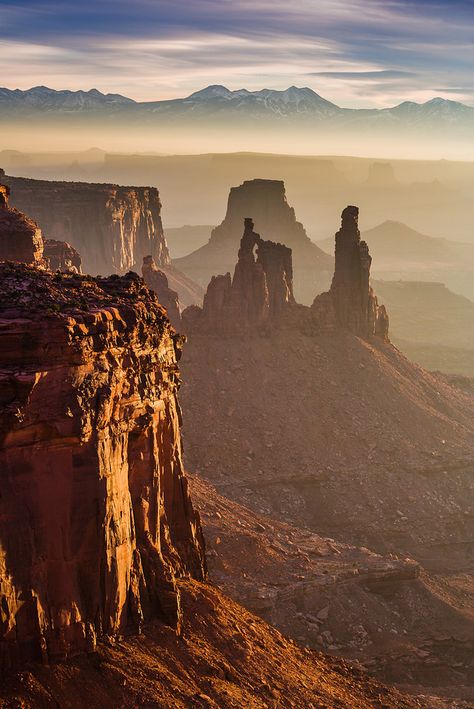 Canyonlands National Park. Utah Canyonlands National Park, Alam Yang Indah, Vacation Spots, Travel Usa, Beautiful Landscapes, Wonders Of The World, Monument Valley, Places To See, State Parks