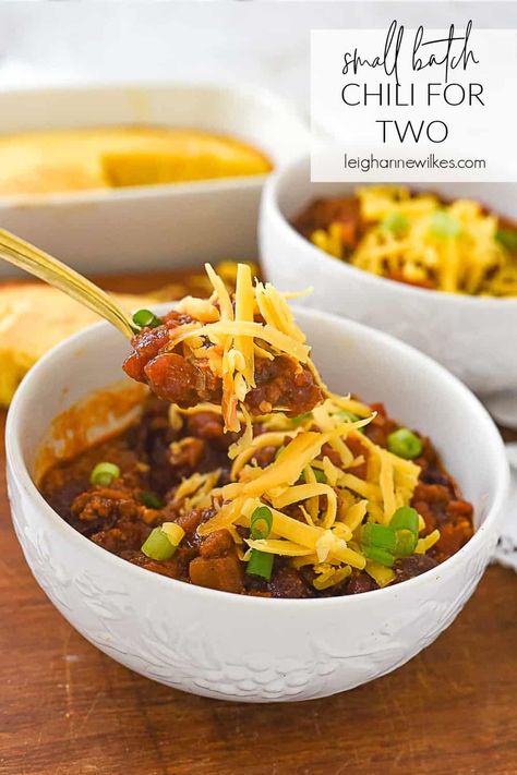 Small Batch Chili Recipe, Chili Recipe For Two, Chili For Two, Best Turkey Chili Recipe, Best Turkey Chili, Turkey Chili Recipe, Homemade Seasoning, Fit Foodie Finds, Chile Recipes