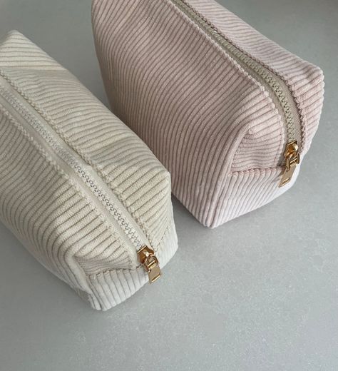 This makeup bag is the perfect makeup pouch and corduroy cosmetic bag. 𝐃𝐄𝐓𝐀𝐈𝐋𝐒 🌷 SIZE : Measures 7x4x5 inches 🌷 Soft corduroy material and gold zipper 🌷CARE: Machine wash cold, lay flat to dry MOST ORDERS SHIP IN 2-4 BUSINESS DAYS FROM CALIFORNIA HOW TO ORDER 1. Choose your color. 2. Choose your quantity 3. Add to cart Our stylish and practical Corduroy Makeup Bag with rose gold zipper is the perfect accessory to keep your cosmetics organized in style. Crafted with care and attention t Makeup Bag Pink, Pink Makeup Bag, Hair Gift, Cream Makeup, Shop Makeup, Bag Makeup, Pink Makeup, Pencil Bags, Small Pouches