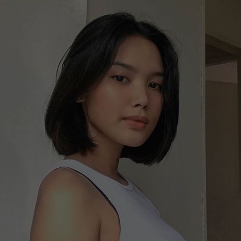 Asian Short Hair Bob Round Faces, Asian Short Hair Straight, Asian Hair Bob, Asian Bob Haircut, Classic Bob Haircut, Short Black Hair, Lemon Chicken Recipe, Hair Style Korea, Classic Bob