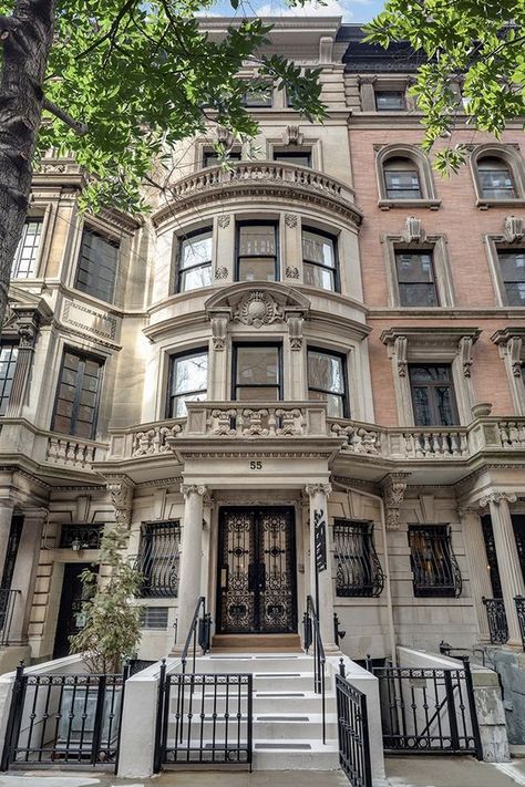 Apartamento New York, Brownstone Homes, Nyc House, New York Trip, Upper East Side Apartment, New York Townhouse, Nyc Townhouse, Townhouse Exterior, San Myshuno