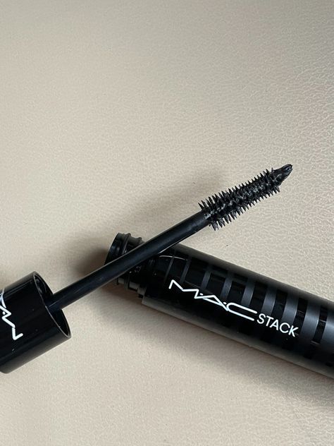 Finally — A Cult-Favorite Mascara That Lives Up To The Hype Mac Eyeliner, Great Lash, Brown Mascara, Fiber Mascara, The Zoe Report, New Mac, Stage Makeup, For Lash, Dramatic Look