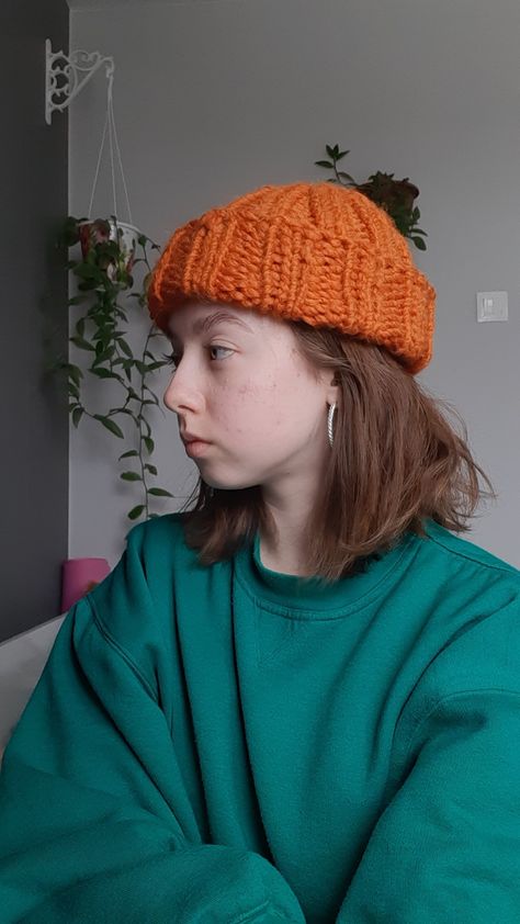 Orange binie hat outfit hip-hop style handmade knitted hat Orange Beanie Outfit, Hat Outfit, Orange Hats, Outfits With Hats, Knitted Hat, Hip Hop Fashion, Handmade Knitting, Knitted Hats, Hip Hop