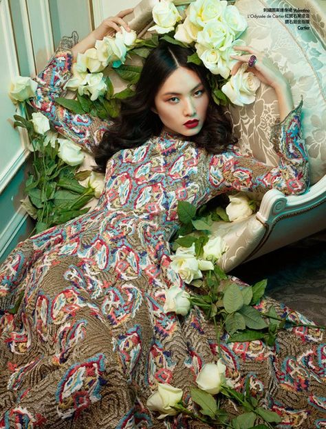 Ling Yue in Floral Couture for Elle Hong Kong by Michèle Bloch Stuckens Shoot With Flowers, Ben Johnson, Mode Editorials, Flowers In Her Hair, Alfred Stieglitz, Beauty Shoot, Floral Fashion, Beauty Editorial, Photography Women