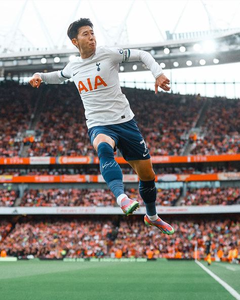 Arsenal Vs Tottenham, Fire Football, Tottenham Hotspur Wallpaper, Tottenham Hotspur Players, Heung Min Son, Son Heungmin, Football Players Images, Son Heung Min, Tottenham Hotspur Fc