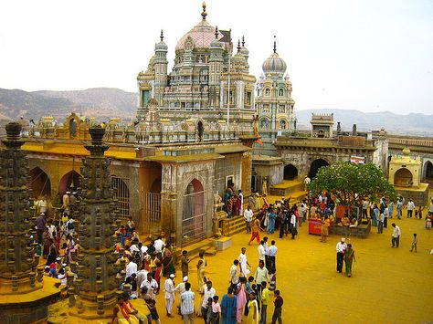 The main temple of god Khandoba in Jejuri, India (by Anant Rohankar ). Temple Architecture, Hindu Temple, Goddess Lakshmi, Ancient Temples, Famous Places, Place Of Worship, Incredible India, Beautiful Architecture, Tour Packages