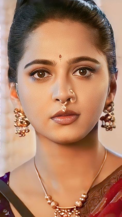 Anushka Shetty . #tollywood #bollywood #indian  #film #actress #anushkashetty #anushka #shetty #bahubalifilm #best #photo Anushka Shetty Images, Anushka Wallpapers, Bridal Sarees South Indian, Anushka Shetty, Actress Images, Cute Backgrounds For Phones, Indian Film, Film Actress, South Actress