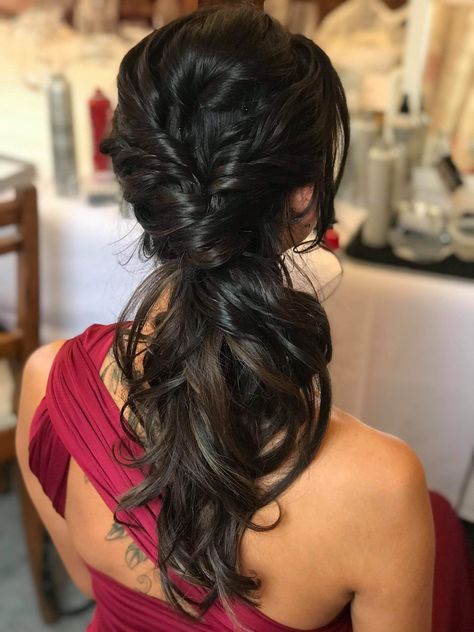 Bridesmaid Low Side Ponytail, Low Side Pony Wedding Hair, Bridesmaid Side Ponytail, Braided Hairstyles For Bridesmaids, Bridesmaid Hairstyles Side Swept, Asian Bridesmaid Hair, Low Side Ponytail Wedding, Low Ponytail Wedding Hair, Ponytail Updo Wedding