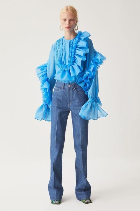 Satijnen Blouses, Bright Blue Suit, Ruffled Blouse, Denim Trends, Fashion Company, Sequin Dress, World Of Fashion, Harry Styles, Ruffles