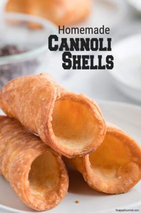 Homemade Canolli Shells, Canoli Shell Recipe Italian, Homemade Canolli Recipe, Cannoli Recipe Pasta, How To Make Canolli Shells, How To Make Canollis, Diy Cannoli Tubes, How To Make Canollies, Homemade Cannoli Shells