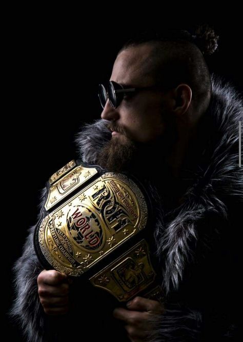 Marty scurll Young Bucks, Ring Of Honor, Japan Pro Wrestling, Wrestling Stars, Kenny Omega, Pro Wrestler, Wwe Wrestlers, Professional Wrestling, The Villain