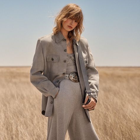 Ralph Lauren Fall 2023: Southwestern Romance Ralph Lauren Campaign, Ralph Lauren Fall, Elegant Gowns, Classic American Style, Pre Fall Collection, Pinstripe Suit, American Southwest, Tailored Blazer, 2023 Collection