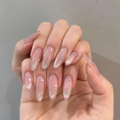 Douyin Nails, Blush Nails, Classy Acrylic Nails, Exotic Nails, Pretty Gel Nails, Really Cute Nails, Soft Nails, Kawaii Nails, Oval Nails