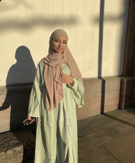 Modesty Hijab Outfit, Hijab Outfit Abaya, Hijabi Abaya, Hijabstyle Outfits, Jilbab Outfits, Abaya Outfits, Hijabista Fashion, Abaya Hijab, Stile Hijab