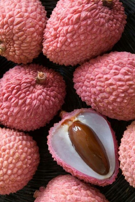 Lychee Litchi Fruit, Natural Pharmacy, Potted Fruit Trees, Watermelon Nutrition Facts, Nutrition Tracker, Nutrition Consultant, Simply Recipes, Fresh Fruits, Exotic Fruit