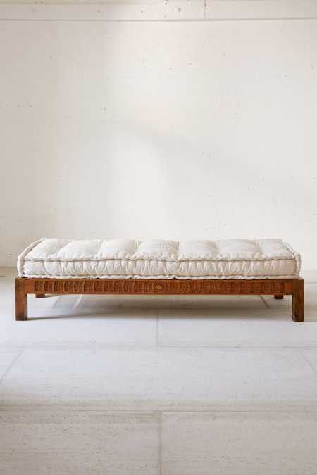 Daybed Cushion, Wood Daybed, Living Room Scandinavian, Bed Slats, Wooden Bench, Meditation Room, Boho Bedroom, Luxurious Bedrooms, Carved Wood