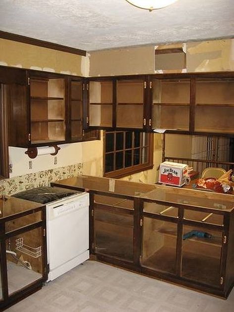 After years of use, along with grease from cooking, your kitchen cabinets may not be in the best shape. Old or messed up cabinets can give your kitchen a bad look and this is when new ones should be installed. Before this can happen the old cabinets will need to be removed. Removing Kitchen Cabinets, Mobile Home Cabinets, Mobile Home Kitchen Cabinets, How To Remove Kitchen Cabinets, Kitchen Soffit, Mobile Home Kitchen, Old Kitchen Cabinets, Kitchen Wall Cabinets, Old Kitchen