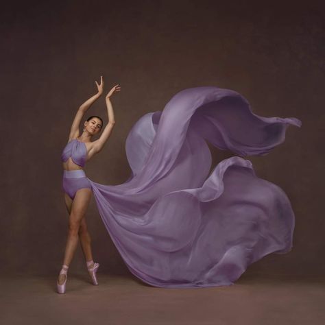 Dance Pictures Aesthetic, Underwater Ballet, Quince Photoshoot Ideas, Long Veils, Ballerina Poses, Movie Jewelry, Dance Picture Poses, Dancer Photography, Dancer Poses