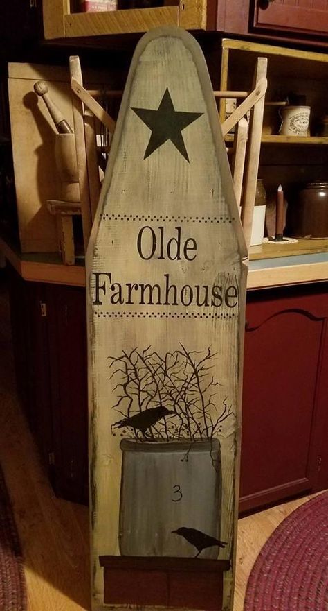 Wood Ironing Board Repurpose, Vintage Ironing Board Ideas Decor, Painted Wooden Ironing Boards, Wood Ironing Board Ideas, Washboard Crafts, Painted Ironing Board, Antique Ironing Boards, Everyday Painting, Wood Ironing Boards