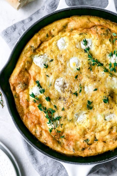 Breakfast Savory, Onion Frittata, Baked Frittata, French Eggs, Breakfast Recipies, Italian Favorites, Veggie Stock, Cast Iron Skillet Recipes, Frittata Recipes