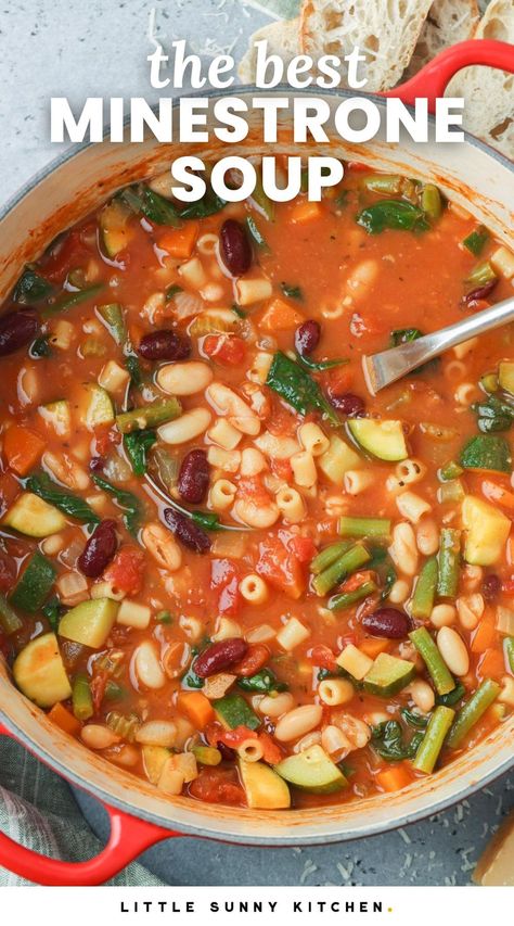 A classic Italian dish packed with hearty vegetables, beans, and pasta, this Minestrone Soup recipe is so easy and completely delicious! Vegetable Macaroni Soup, Minestrone Soup Recipe With Meat, Old Spaghetti Factory Minestrone Soup, Ministroni Soup Recipe Italian, Ministroni Soup Recipe, Best Minestrone Soup, Italian Minestrone Soup Recipe, Best Chicken Soup Recipe, Italian Minestrone Soup