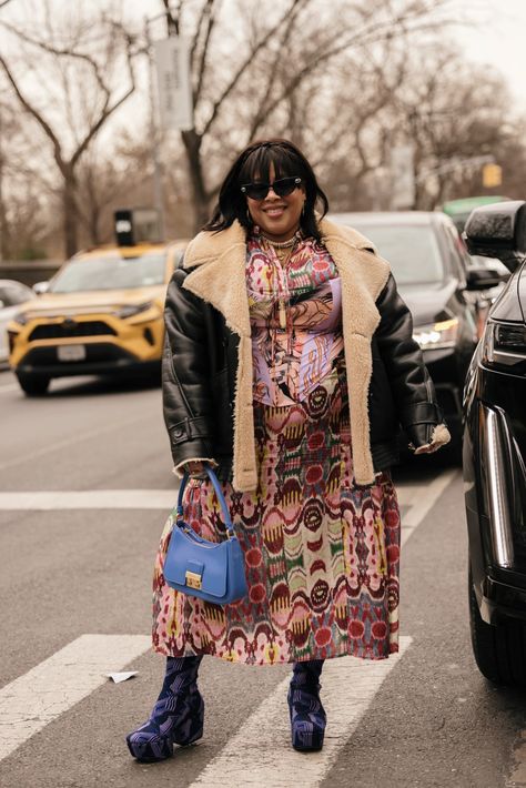 Fashion Week Fall 2023, Curvy Street Style, Fall 2023, Cool Street Fashion, Bold Fashion, Curvy Fashion, London Fashion Week, New York Fashion Week, Street Style Women