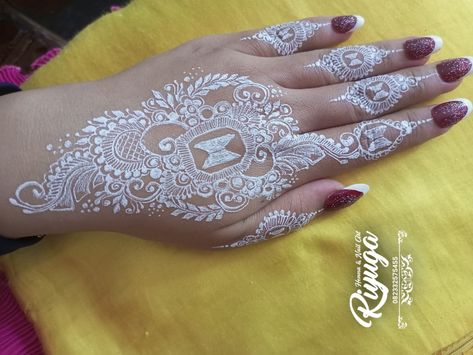 Henna Bts, Bts Mehndi, Motif Henna, Wallpaper Tentara, Henna Style Tattoos, Prewedding Photo, Black Henna, White Henna, Henna Style