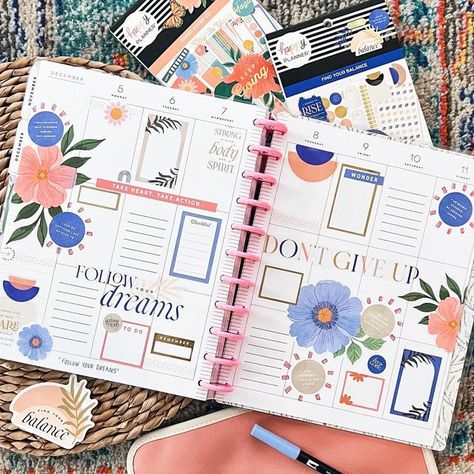 Happy Planner Guided Journal, Happy Planner Layout Ideas, Happy Planner Ideas Inspiration, Happy Planner Ideas, Vertical Layout Planner, Planner Spread Inspiration, Flower Planner, Planner Vertical, Craft Planner