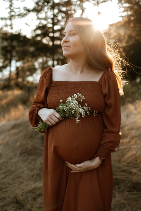 Golden Hour Maternity, Maternity Photography Poses Outdoors, Baby Bump Pictures, Maternity Photo Outfits, Maternity Photography Poses Pregnancy Pics, Maternity Photography Outdoors, Bellingham Washington, Washington Elopement, Wedding Portrait Poses