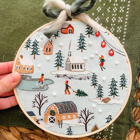 Christmas Village Scene, Embroidery Ornaments, Christmas Fabric Crafts, Winter Embroidery, Holiday Embroidery, Christmas Embroidery Patterns, Embroidery Download, Village Scene, Christmas Embroidery Designs