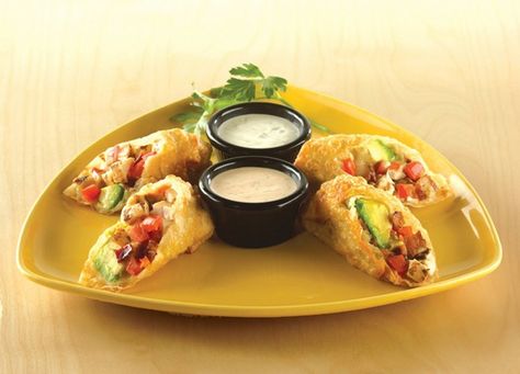 California Pizza Kitchen has developed the Avocado Club Egg Roll, featuring, bacon, Monterey Jack cheese, tomatoes and, of course, avocado. California Kitchen, Avocado Egg Rolls, California Pizza Kitchen, California Pizza, Pizza Kitchen, Egg Roll Recipes, Copycat Restaurant Recipes, Cake Factory, Cheesecake Factory