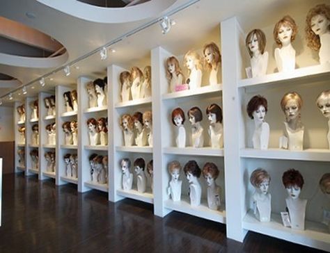 Wigs Storage Ideas, Small Hair Salon Ideas, Wig Room, Hair Display, Wig Closet, Wig Business, Store Shelves Design, Nail Salon Interior, Wig Display